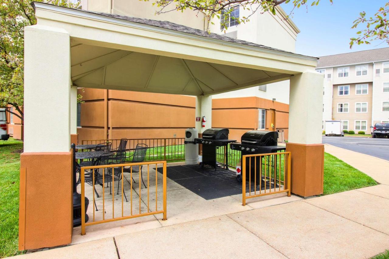 Sonesta Simply Suites St Louis Earth City Exterior foto