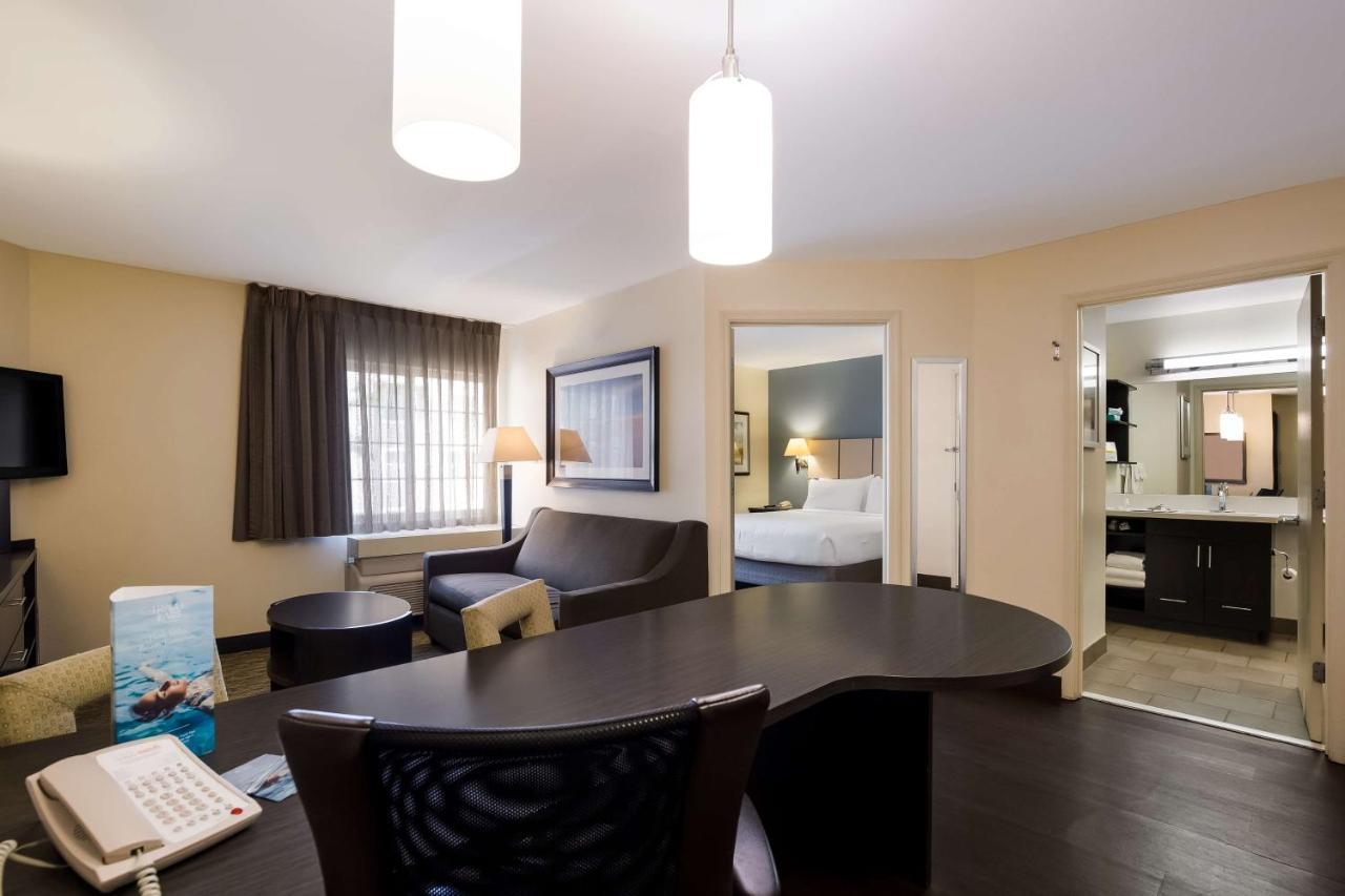 Sonesta Simply Suites St Louis Earth City Exterior foto
